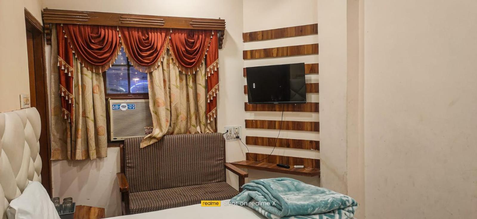 Hotel Pleasure Landmark Ujjain Zewnętrze zdjęcie