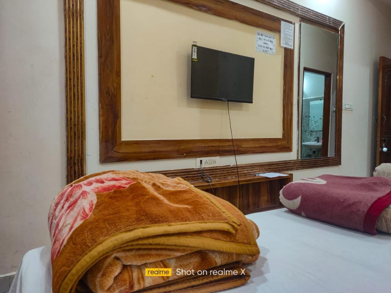Hotel Pleasure Landmark Ujjain Zewnętrze zdjęcie