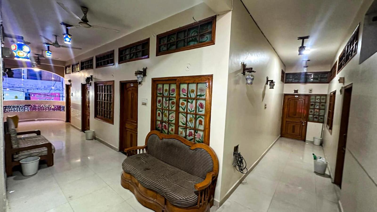 Hotel Pleasure Landmark Ujjain Zewnętrze zdjęcie